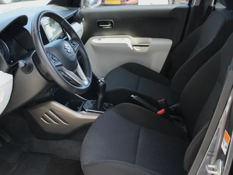 Suzuki Ignis 1.2 Smart Hybrid Style Multimediasysteem, Cruise control, Climate control, Stoelverwarming, Parkeercamera afbeelding 34