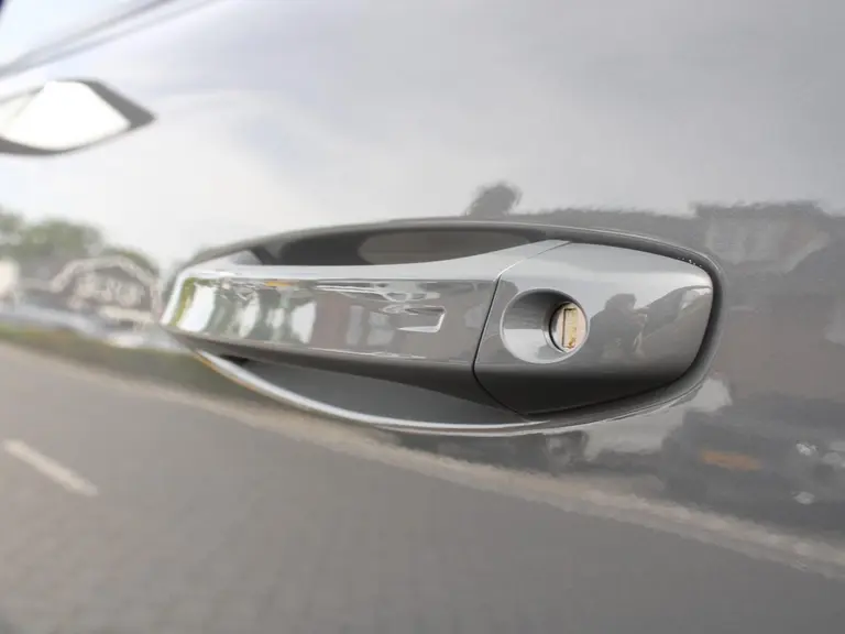 Peugeot e-308 SW GT 54 kWh 156PK Navigatie, Achteruitrijcamera, Stoel en Stuurverwarming, Parkeersensoren Voor & Achter afbeelding 7