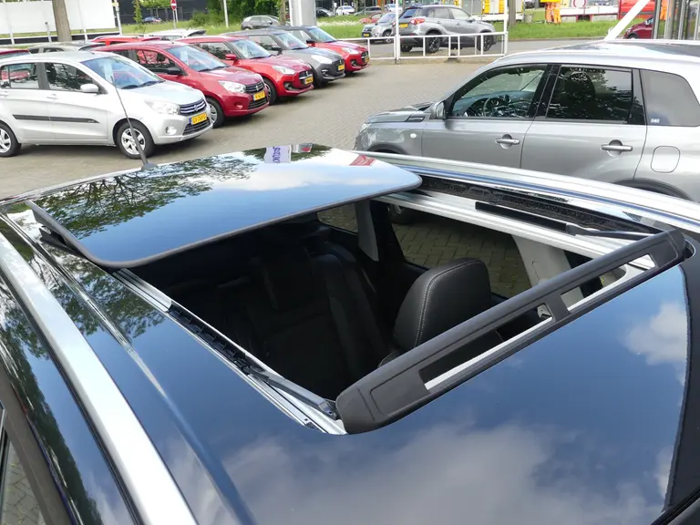 Suzuki Vitara 1.4 Boosterjet Style Smart Hybrid Panorama-dak, Trekhaak Schuif/Kanteldak, Navi, Bekleding half leder afbeelding 26