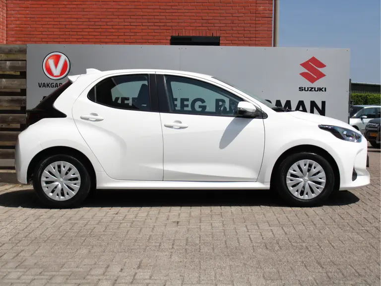Toyota Yaris 1.0 VVT-i Active Achteruitrijcamera, Bluetooth, Cruise Control Adaptief, Apple Carplay/Android Auto afbeelding 12