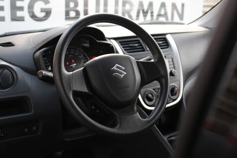 Suzuki Celerio 1.0 Comfort 68PK 28.000KM! Airco, Bluetooth, Led Dagrijverlichting, Elektrische Ramen Voor afbeelding 5