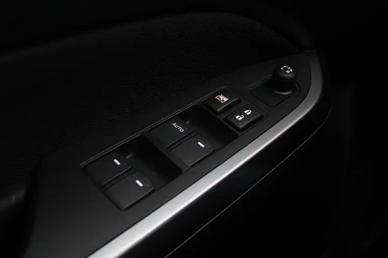 Suzuki Vitara 1.4 Boosterjet Select Smart Hybrid Adaptieve Cruise en Climate Control, Navigatie, Achteruitrijcamera afbeelding 33