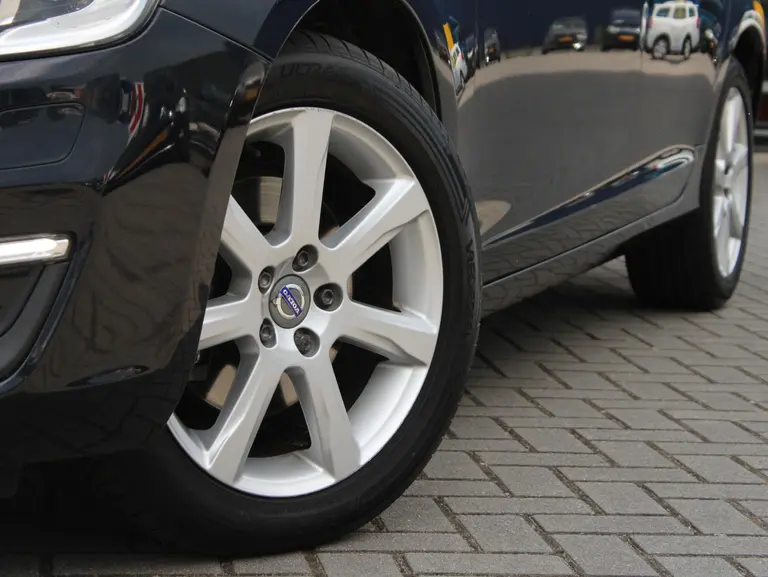 Volvo S60 1.5 T2 Nordic+ Automaat afbeelding 2