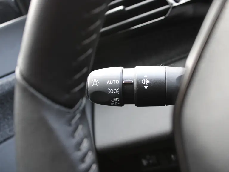Peugeot 408 Allure 1.6 HYbrid 180PK EAT8 Automaat Navigatie, Rondomzichtcamera, Keyless, Parkeersensoren Voor & Achter, Draadloze Telefoonlader afbeelding 22