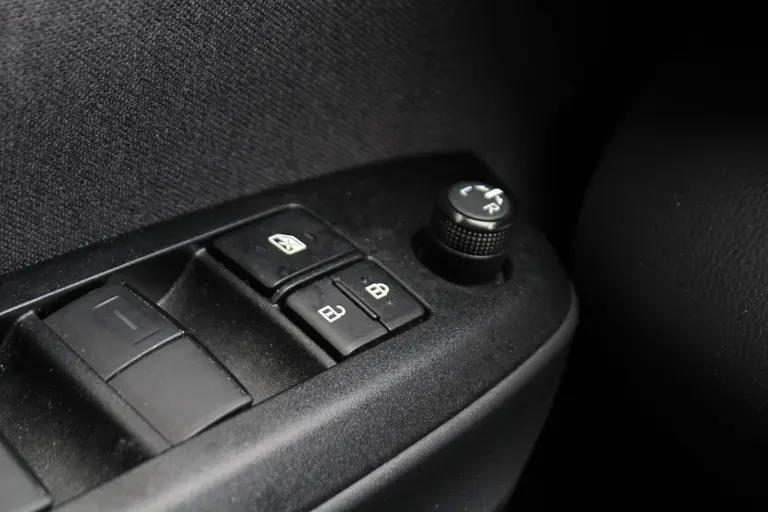 Toyota Yaris Cross 1.5 Hybrid Achteruitrijcamera, Bluetooth, Cruise Control Adaptief, Climate Control afbeelding 34