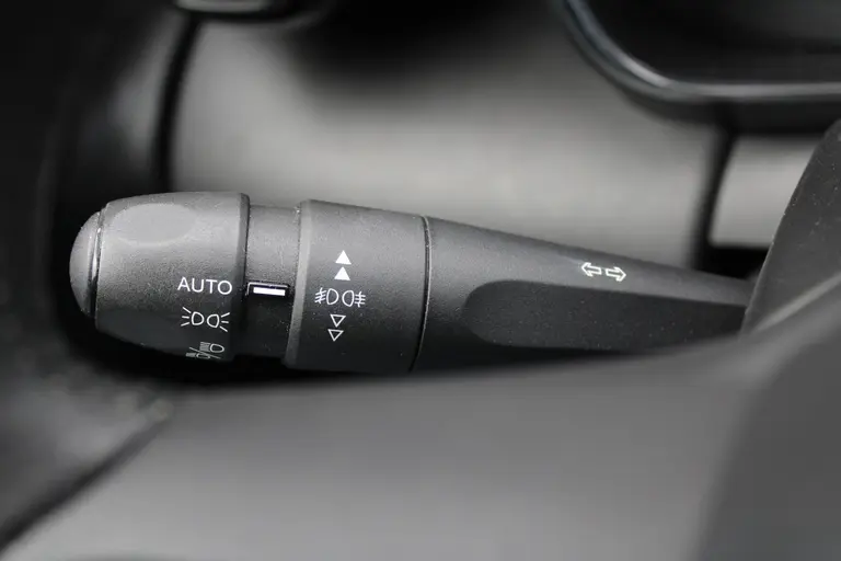 Citroën C3 Aircross 1.2 PureTech S&S Shine Automaat, Cruise control, Applecarpl./Andr. Auto, Airco afbeelding 14