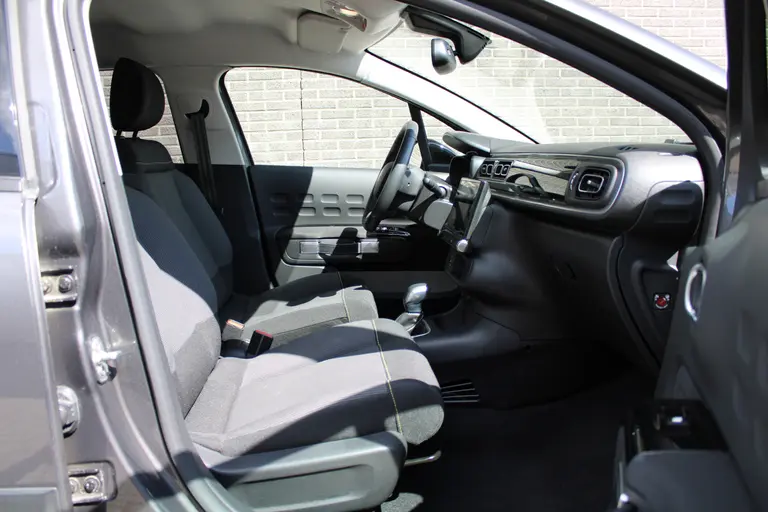 Citroën C3 1.2 PureTech Max 110pk, Automaat, Cruise/Climate Control, Applecarpl./Andr. Auto, Keyless Entry/Start afbeelding 31