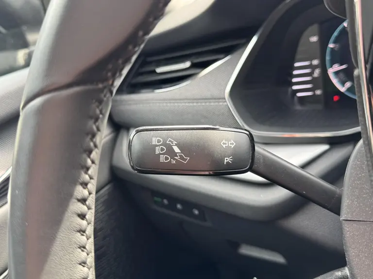 Skoda Octavia Combi Sport Business 1.5 e-TSI 150PK DSG7 Automaat Navigatie, Keyless, Achteruitrijcamera, Elektrische Kofferbak, Apple Carplay, Android Auto afbeelding 20