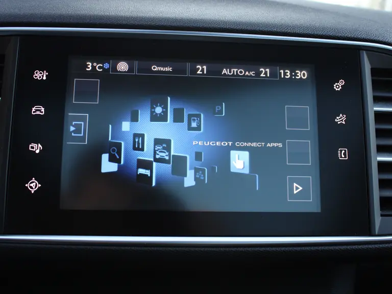 Peugeot 308 1.2 PureTech 130PK Blue Lease Premium Trekhaak, Panoramadak, Apple Carplay, Android Auto, Parkeersensoren, Led Koplampen afbeelding 27