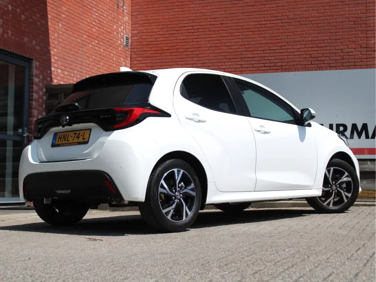 Toyota Yaris 1.5 Hybrid 115 Teamplayer Achteruitrijcamera, Parkeersensoren voor en achter, Airco Automatisch, Cruise Control Adaptief afbeelding 9