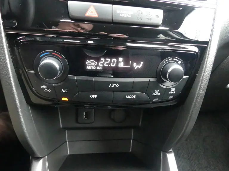 Suzuki Vitara 1.5 Hybrid Select Automaat, All season banden, adaptive Cruise, Camera afbeelding 18