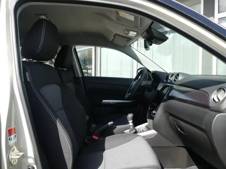 Suzuki Vitara 1.4 Boosterjet Select Smart Hybrid Nieuw Uit voorraad leverbaar! 6 jaar fabrieksgarantie! afbeelding 8
