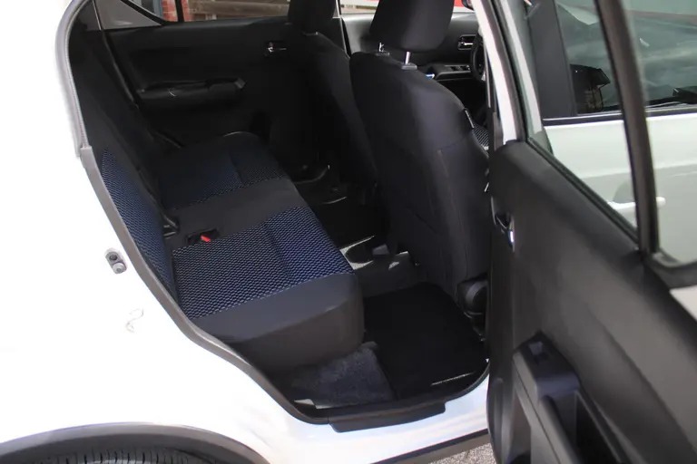 Suzuki Ignis 1.2 Smart Hybrid Style , Stijl, Navigatie, Cruise Control, Climate Control, Keyless Entry afbeelding 14