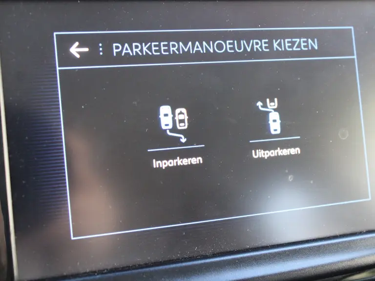 Peugeot 208 1.2 PureTech Tech 110PK Edition 5-drs Parkeerhulp voor en achter met camera, Navigatie, Apple Carplay/AndroidAuto, Panoramadak afbeelding 28