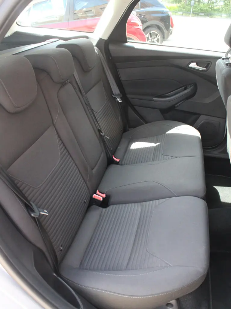 Ford FOCUS Wagon 1.0 Titanium 125PK Navigatie, Camera, Trekhaak afbeelding 24