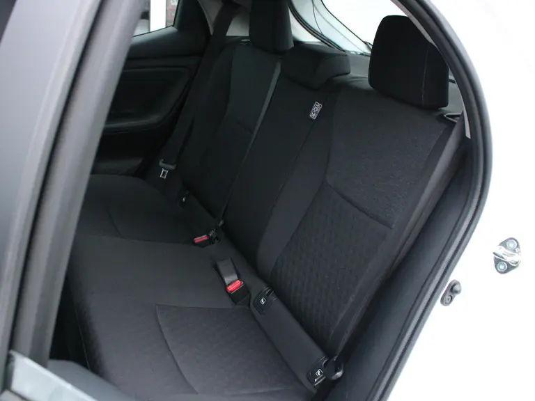 Toyota Yaris 1.0 VVT-i Active Cruise Control, Airco, Lichtmetalen Velgen, Bluetooth, Achteruitrijcamera afbeelding 7
