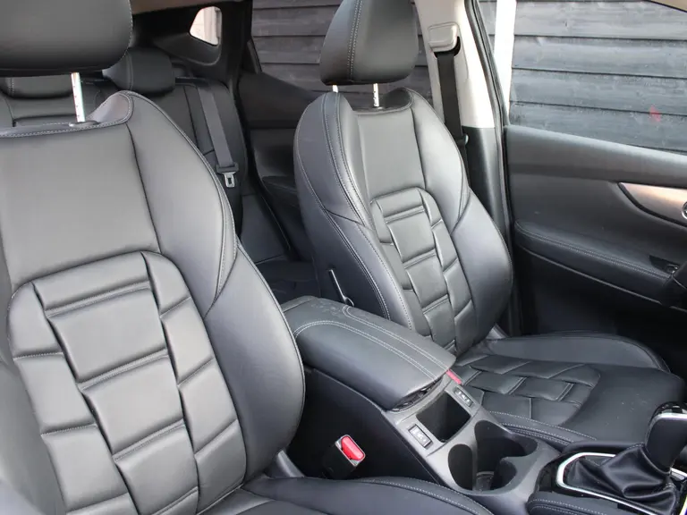 Nissan QASHQAI Premium Edition 1.3 160PK DIG-T DCT7 Automaat Leder, Panoramadak, Keyless, Navigatie, Rondomzichtcamera, Trekhaak afbeelding 16