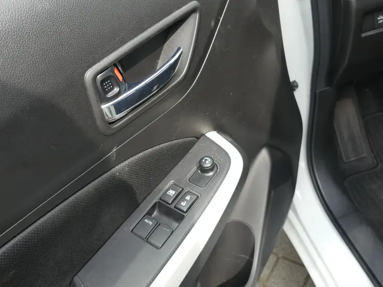 Suzuki Swift 1.2 Comfort Smart Hybrid Trekhaak, Cruise Control, Airco, LM Velgen afbeelding 11