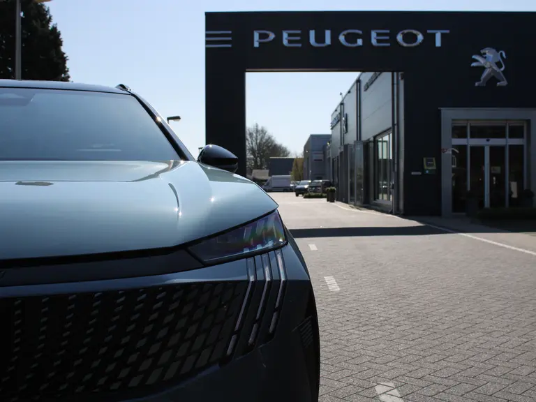 Peugeot 5008 1.2 Hybrid 136PK GT e-DCS6 Automaat 7P Alcantara Leder, Navigatie, Camera 360, Panoramisch-Open Dak, Elektrische Achterklep afbeelding 3