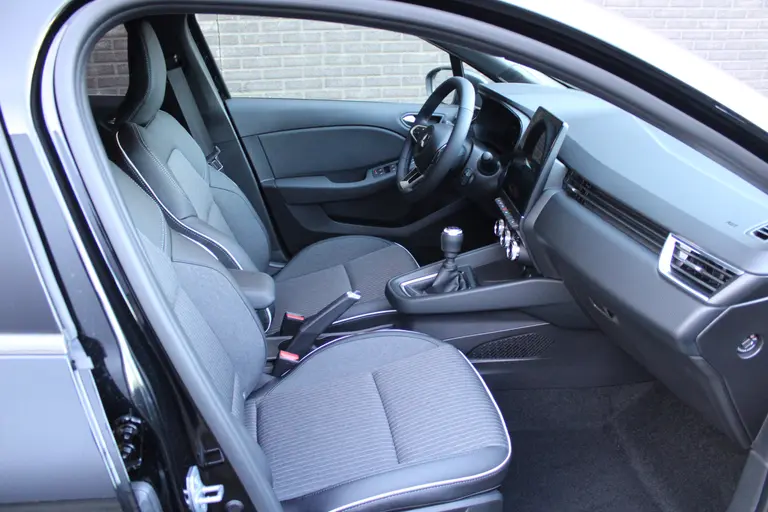 Mitsubishi Colt 1.0T MT Intense+ Cruise/Climate control, 17"LM velgen, Camera, Apple carplay/Android auto, Parkeersensoren V+A afbeelding 25