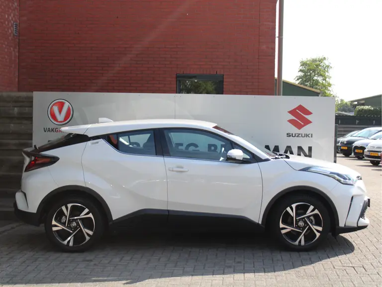 Toyota C-HR 1.8 Hybrid Dynamic Automaat Navigatie, Cruise Control Adaptief, Parkeersensoren Voor en Achter, Airco Automatisch afbeelding 16