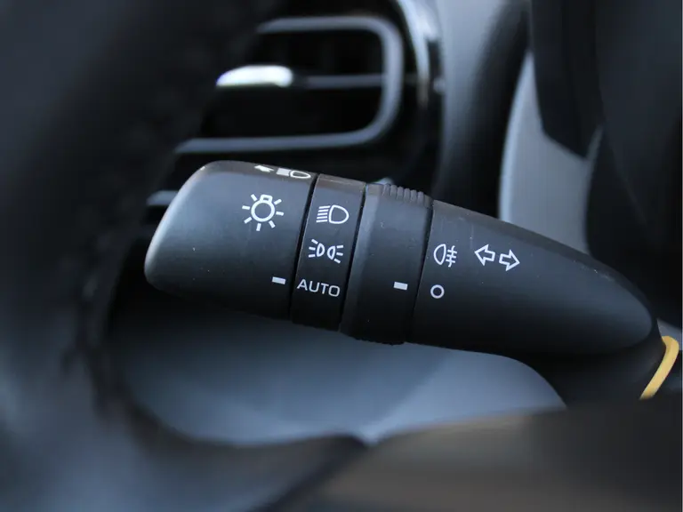 Toyota Yaris 1.5 Hybrid Active Automaat Adaptieve Cruise en Climate Control, Carplay/Android Auto, Achteruitrijcamera afbeelding 26