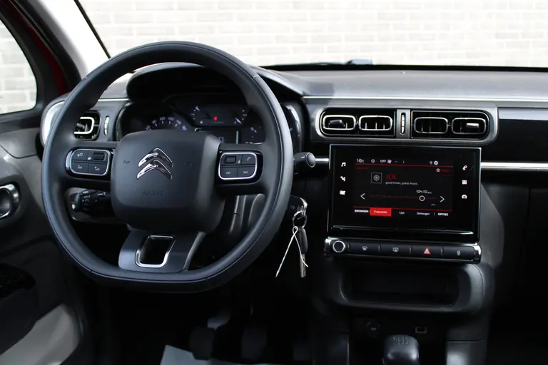 Citroën C3 1.2 PureTech S&S Feel 110pk, Applecarpl./Andr. Auto, Airco, CruiseControl, Parkeersensor achter afbeelding 11