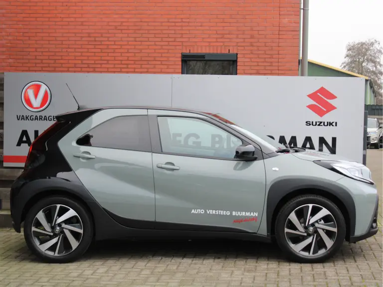 Toyota Aygo X 1.0 VVT-i MT Envy Cruise Control Adaptief, Achteruitrijcamera, Navigatie, Parkeersensoren Voor en Achter afbeelding 12