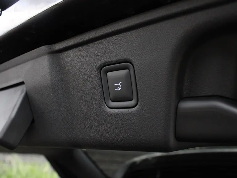 Leapmotor C10 REEV Design 28.4 kWh Camera systeem rondom, Stoelverwarming/koeling, Panoramadak, Navigatie afbeelding 14