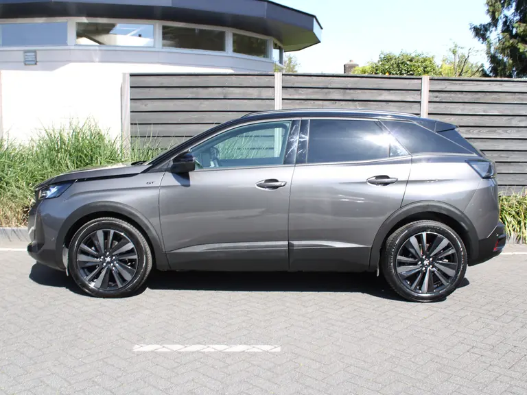 Peugeot 3008 GT 1.2 PureTech 130PK EAT8 Automaat Navigatie, Achteruitrijcamera, Keyless, Stoelverwarming, Elektrische Kofferbak afbeelding 5