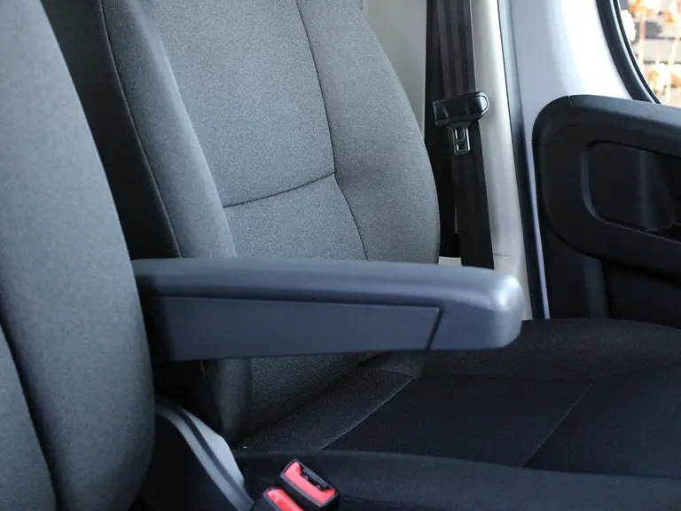 Peugeot Boxer Citybox 2.2 BlueHDi 140PK EAT8 Automaat L3 3.5t Navigatie, LED Koplampen, Laadklep, Draadloze Telefoonlader, Camera Achter afbeelding 39