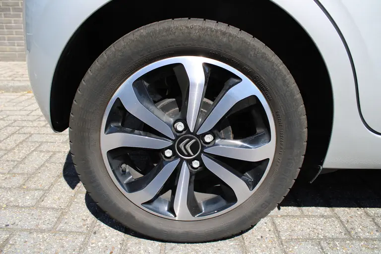 Citroën C1 1.0 e-VTi Shine 5 deurs Airco, Navigatie, Keyless start, LM velgen, Achteruitrij camera, Bluetooth, afbeelding 25