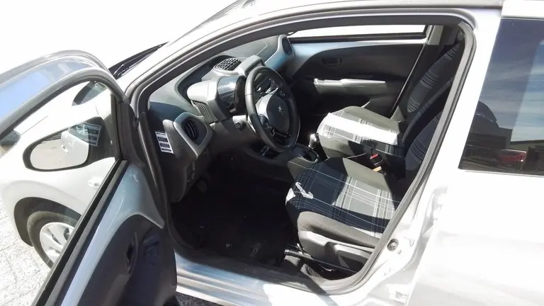 Peugeot 108 1.0 e-VTi Active Automaat Apple Carplay/Android Auto afbeelding 2