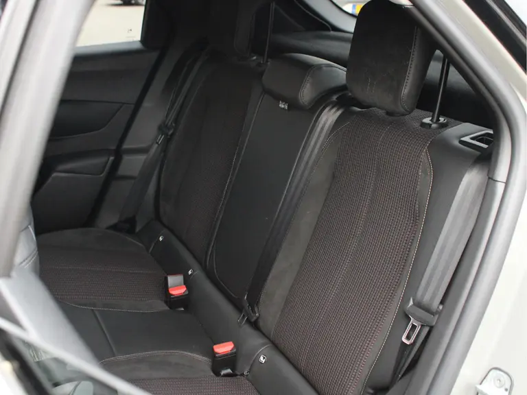 DS DS 3 1.2 PureTech Performance Line Automaat Microvezel Bekleding, Rondomzicht Camera, Cruise en Climate Control afbeelding 7