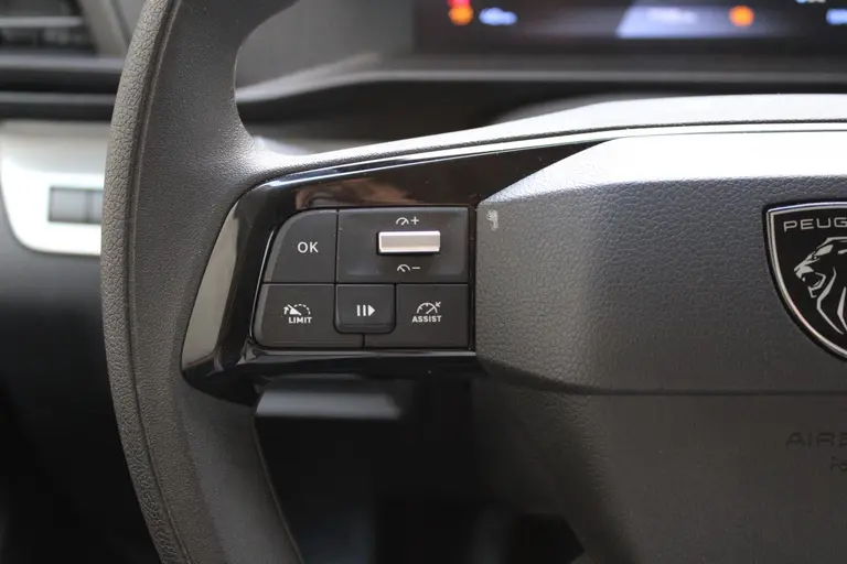 Peugeot Expert 2.0 BlueHDi 145 L2 Trekhaak, Airco, CruiseControl, Applecarpl./Andr. Auto, Navigatie, Achteruitrijcamera afbeelding 14