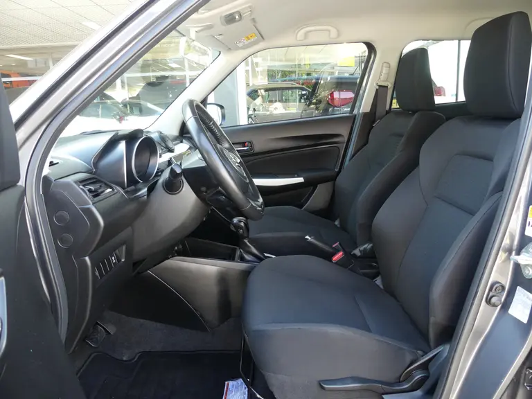 Suzuki Swift 1.2 Select AUTOMAAT, Airco, Navigatie, Camera, Parkeersensoren Stoelverwarming afbeelding 8