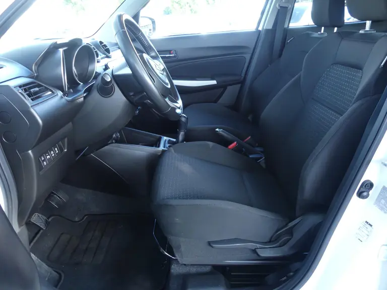 Suzuki Swift 1.2 Select Smart Hybrid Trekhaak, Cruise Control, Apple Carplay, Android Auto, Navigatie, Achterspoiler afbeelding 5