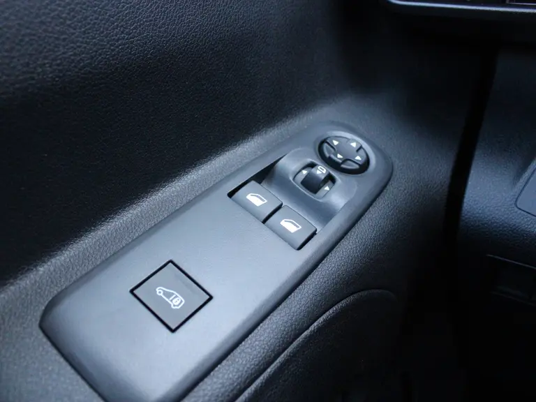 Citroën Berlingo 1.5 BlueHDi 130PK EAT8 Automaat L1 Achteruitrijcamera, Keyless Entry & Start, Parkeersensoren Achter, Aple Carplay, Android Auto afbeelding 16
