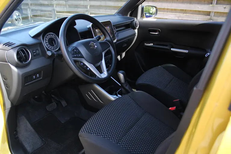 Suzuki Ignis 1.2 Smart Hybrid Select Stoelverwarming, Achteruitrijcamera, Airco, Verwarmde Buitenspiegels, Bluetooth afbeelding 14