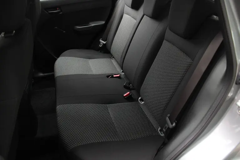Suzuki Vitara 1.6 120PK Comfort Airco, Bluetooth, Keyless Go, Elektrische Ramen afbeelding 7