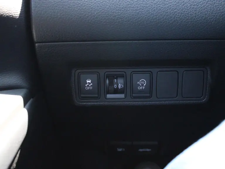 Nissan Pulsar 1.2 DIG-T Connect Edition Navigatie, Achteruitrijcamera, Trekhaak Afneembaar, Keyless Entry & Start afbeelding 16