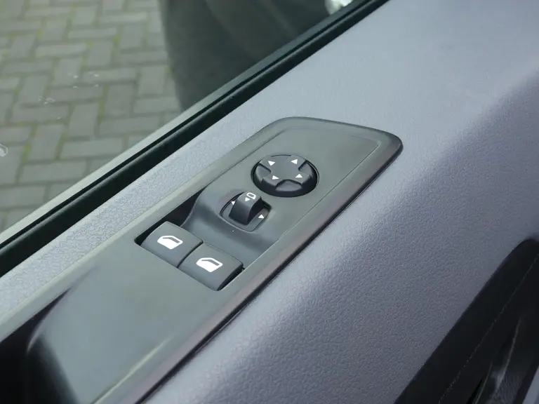 Opel Vivaro 1.5 CDTI L2H1 Edition, Trekhaak, Camera, Navigatie, AppleCarplay/Android Auto Airco, Trekhaak,  Navigatie, Achteruitrijcamera afbeelding 13
