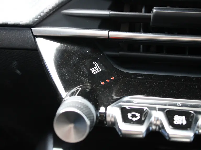 Peugeot e-208 Style 50 kWh 136PK Navigatie, Parkeersensoren voor & achter, Stoelverwarming, Led Koplampen afbeelding 27