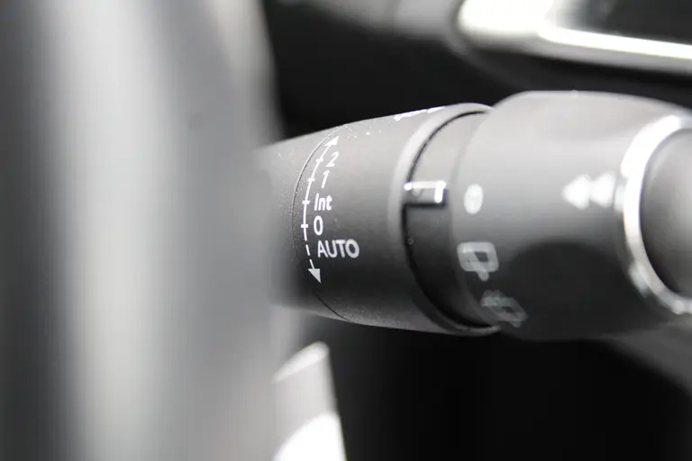 Peugeot 3008 1.2 PureTech Allure Automaat, Trekhaak, Navigatie, CruiseControl, Applecarpl./Andr. Auto afbeelding 19