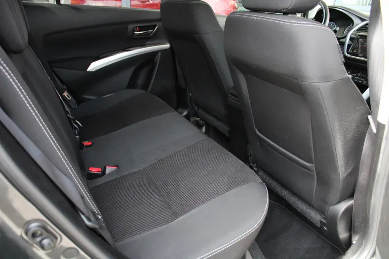 Suzuki S-Cross 1.0 Boosterjet Select Achteruitrijcamera, Cruise Control, Climate Control, Stoelverwarming afbeelding 17