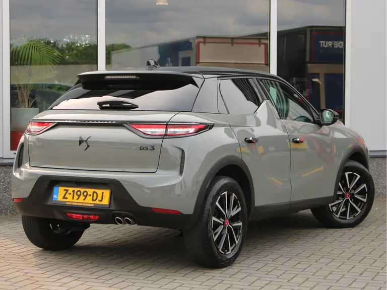 DS DS 3 1.2 PureTech Performance Line Automaat Microvezel Bekleding, Rondomzicht Camera, Cruise en Climate Control afbeelding 3