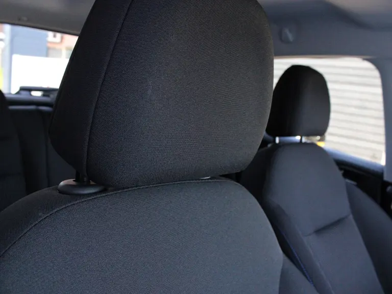Peugeot 208 Signature 1.2 PureTech 82PK Navigatie, Parkeerhulp achter, Cruise Controle, Apple Carplay/Android Auto afbeelding 14