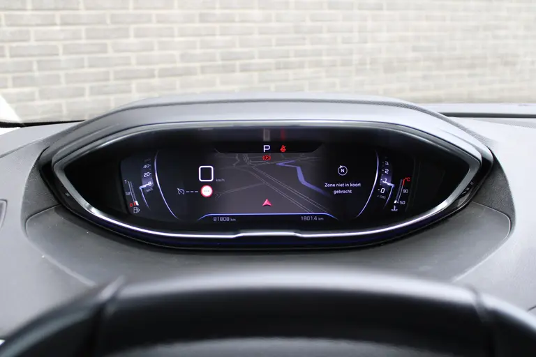 Peugeot 3008 1.2 PureTech Allure Automaat, Trekhaak, Navigatie, CruiseControl, Applecarpl./Andr. Auto afbeelding 17