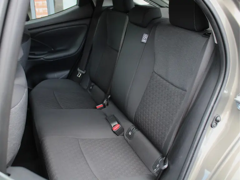 Toyota Yaris 1.5 VVT-i Active Adaptieve Cruise Control, Carplay/Android Auto, Achteruitrijcamera, Airco afbeelding 7