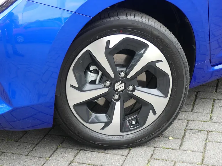 Suzuki Swift 1.2 Style Smart Hybrid 6 JAAR GARANTIE! NIEUW UIT VOORRAAD LEVERBAAR! afbeelding 29